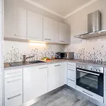 Aparthotel Haus Ferienglueck Sauna Im Haus Sellin (Rugen)