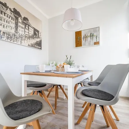 Haus Ferienglueck Sauna Im Haus 公寓式酒店 Sellin (Rugen)