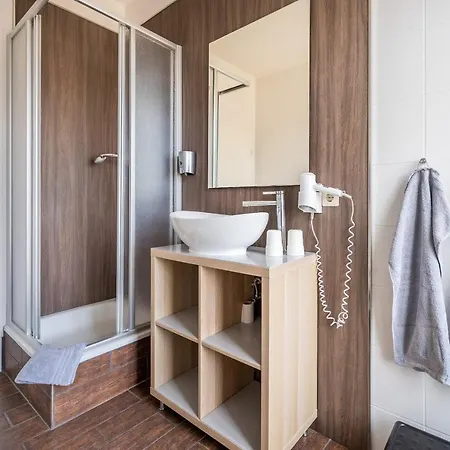 Haus Ferienglueck Sauna Im Haus 公寓式酒店 Sellin (Rugen)