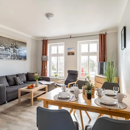 شقة فندقية Haus Ferienglueck Sauna Im Haus Sellin (Rugen)