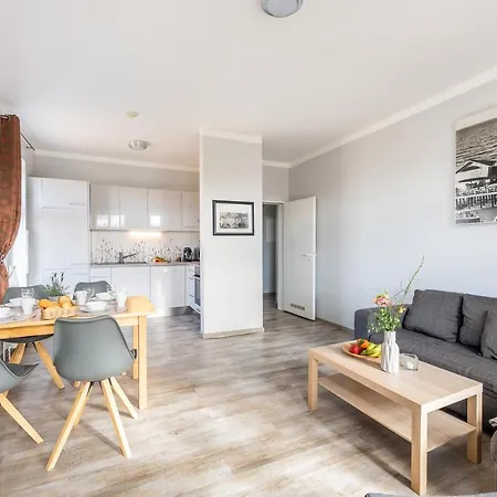 Haus Ferienglueck Sauna Im Haus 公寓式酒店 Sellin (Rugen)