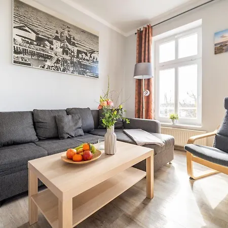 شقة فندقية Haus Ferienglueck Sauna Im Haus Sellin (Rugen)