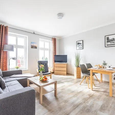 公寓式酒店 Haus Ferienglueck Sauna Im Haus Sellin (Rugen)