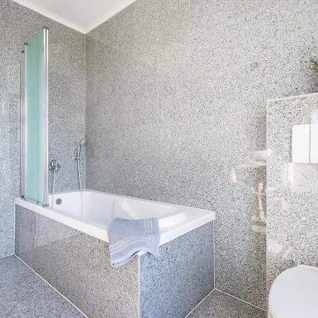 Haus Ferienglueck Sauna Im Haus 公寓式酒店 3*