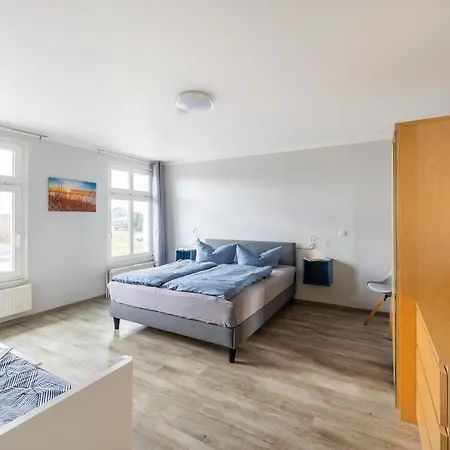 شقة فندقية Haus Ferienglueck Sauna Im Haus Sellin (Rugen)