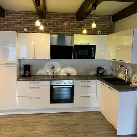 Апарт-отель Haus Ferienglueck Sauna Im Haus Зеллин