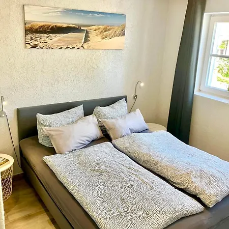 Haus Ferienglueck Sauna Im Haus 公寓式酒店 3*